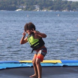 Meet your Posher, Kenisha